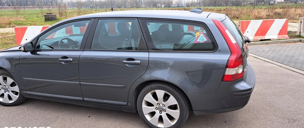 Volvo V50 cena 6200 przebieg: 204000, rok produkcji 2007 z Ustrzyki Dolne małe 106
